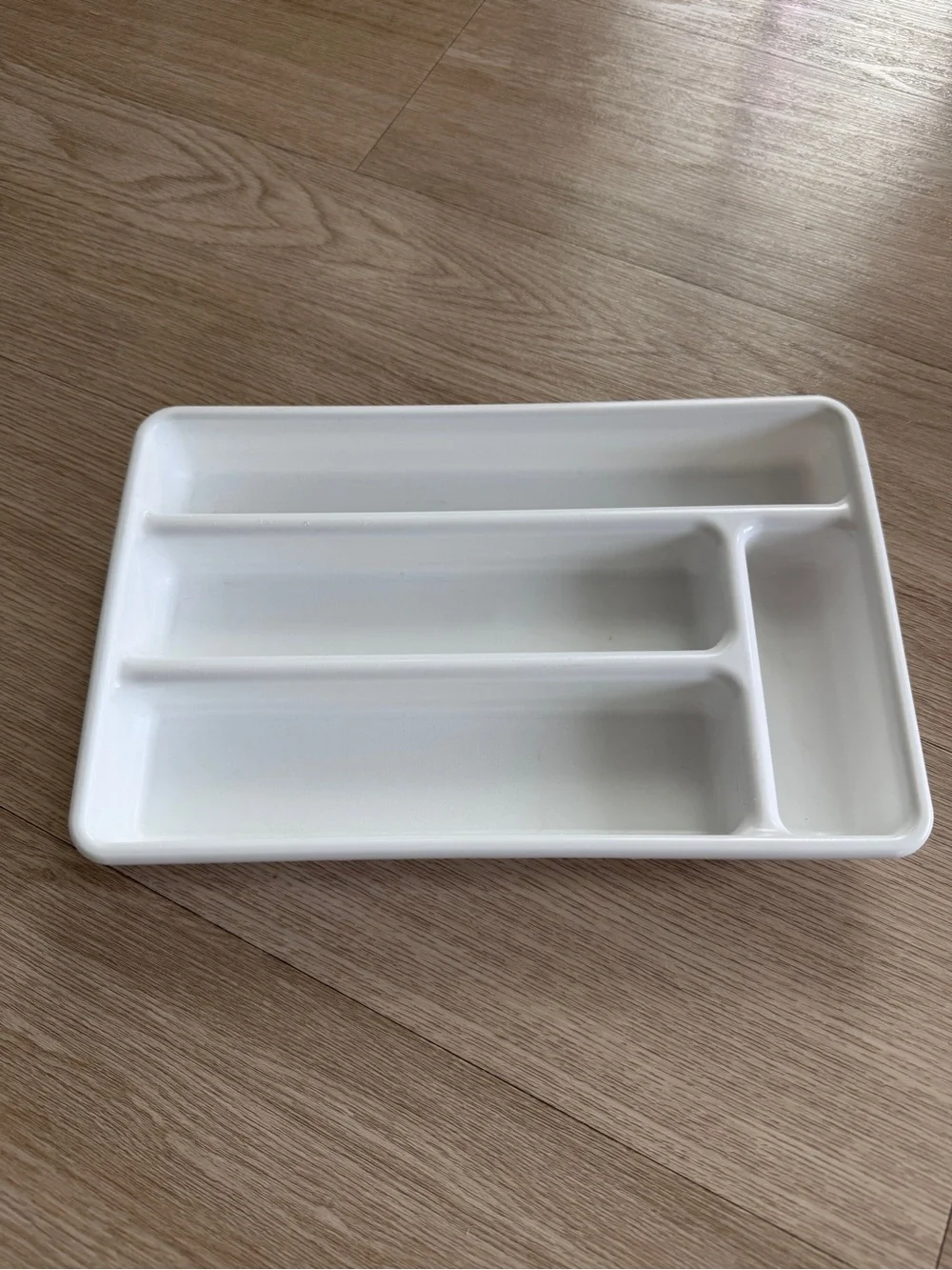 Rubbermaid Vintage White Utensil Silverware Drawer Tray #0522 2, 4 Slotted